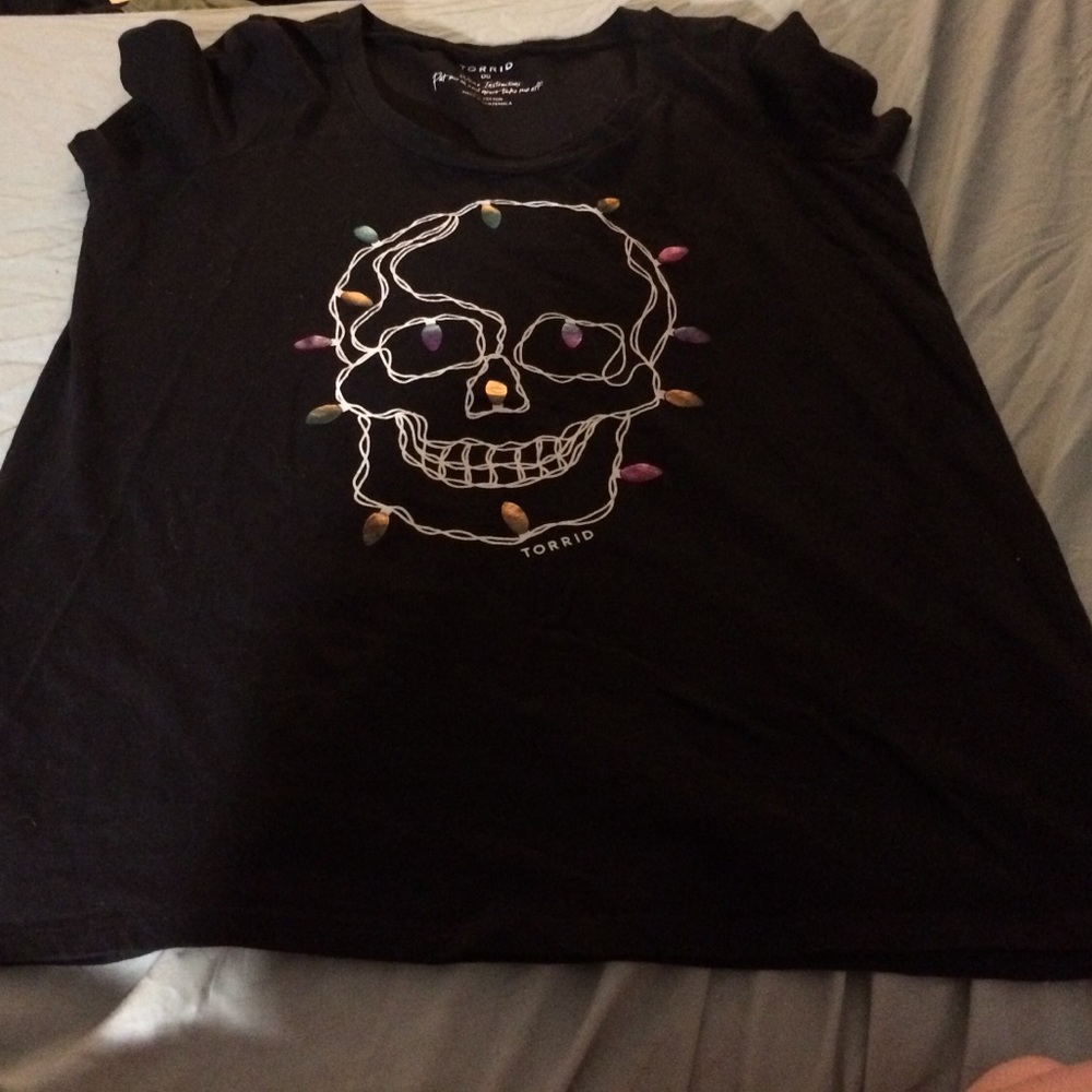 Christmas light skull shirt